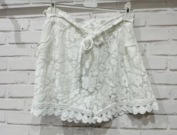 Shorts Lace 🌸 2 ST KVAR ‼️